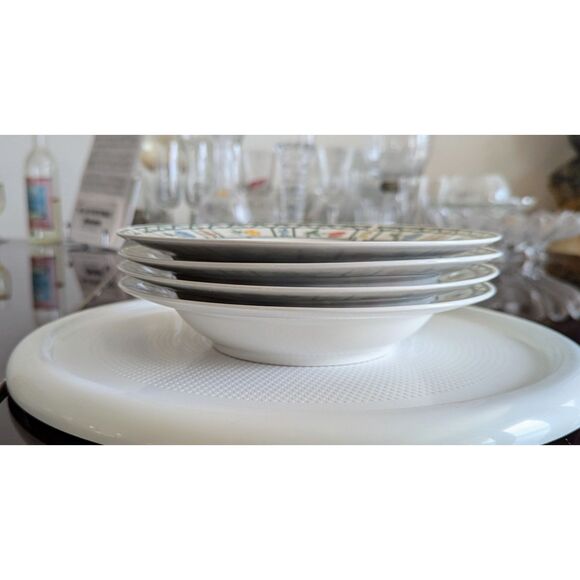 Vtg Lynns Stoneware Mayflower pattern soup/salad bowls (4 each) - Picture 2 of 11